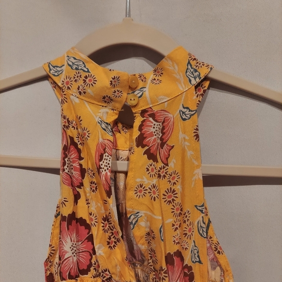 Rachel Zoe Womens 100% Rayon Yellow Floral Peplum Halter Top Size Medium NWT‎ - Picture 7 of 14